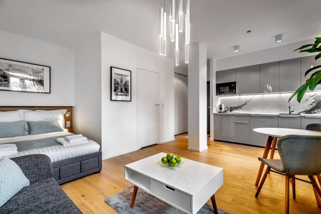 Koszykowa Suite - Apartament W Centrum Warszawy! วอร์ซอ ภายนอก รูปภาพ